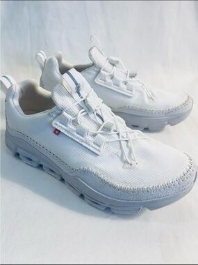ON CLOUD CLOUDAWAY Running Shoes